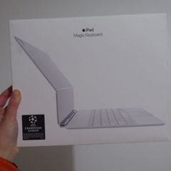 apple keyboard ipad 12.9"