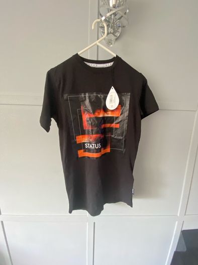BNWT Status London Top: XS