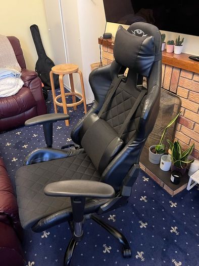 Gaming chair