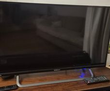 40 inch Monitor
