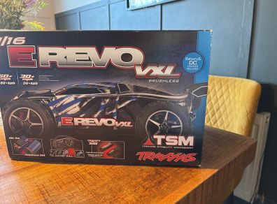 Radio Controlled Traxxas ERevo vxl brushless