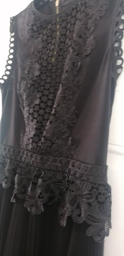 Stunning  Dress Ted baker size 2 uk 10. Beautiful dress for special occasions worn once