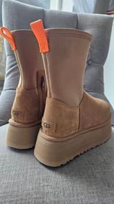 Ugg