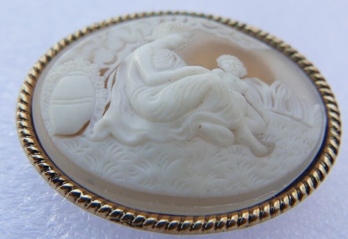 Vintage Shell Cameo Brooch Cameo Ivory Scarf Clip