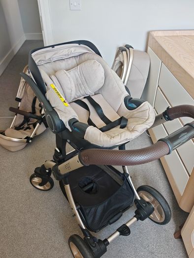 Egg2 travel system