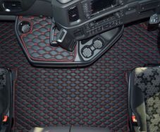 Truck floor mat