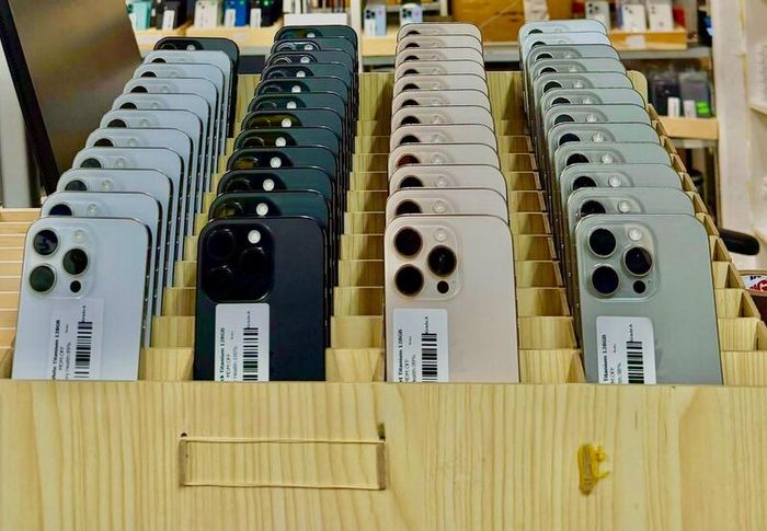 iPhone Stock Available | Used & Fully Tested | Prices From 149 | Phoney Tech Navan