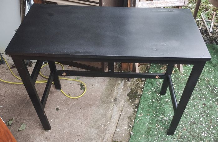 Table/Desk (26178)