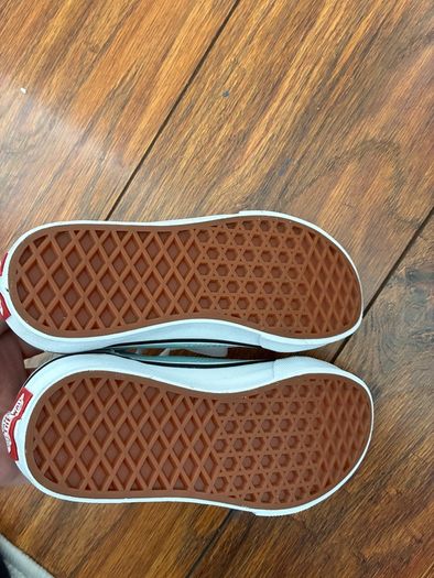 UK 13 mint green vans