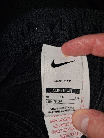 Liverpool tracksuit bottoms (kids XL)