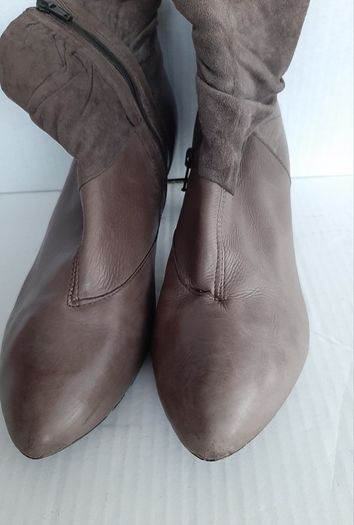 Leather and suede boots Clarkes