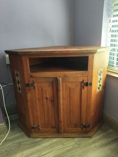 TV corner unit