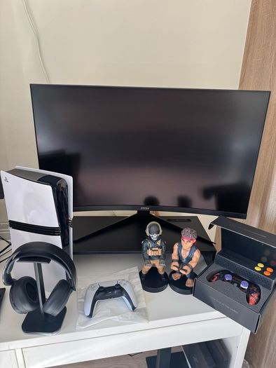 PS5 Pro Ultimate 4K Bundle Barely Used Full warranties