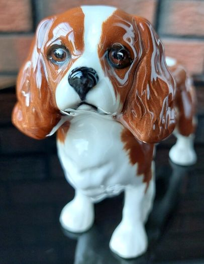 Large Beswick Cavalier King Charles Spaniel