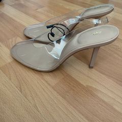 Shoe