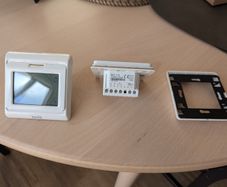 Pair of joule E91.713 thermostats