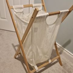 Laundry basket foldable