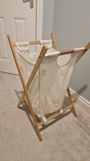 Laundry basket foldable