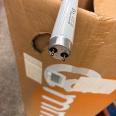 7x 58w fluorescent bulbs 1.5m long