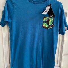 Quicksilver t-shirt