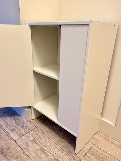 Cabinet with door