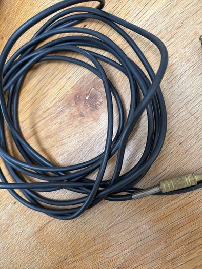 Long Amp lead about 5.5 metres long guitar