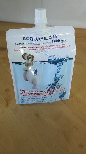 AcquaSIL 2/15 liquid polyphosphate refill pouch for limescale prevention and designed exclusively for the MiniDue product range
