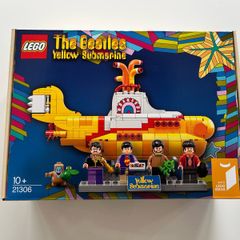 The Beatles Rare Yellow Submarine LEGO 21306