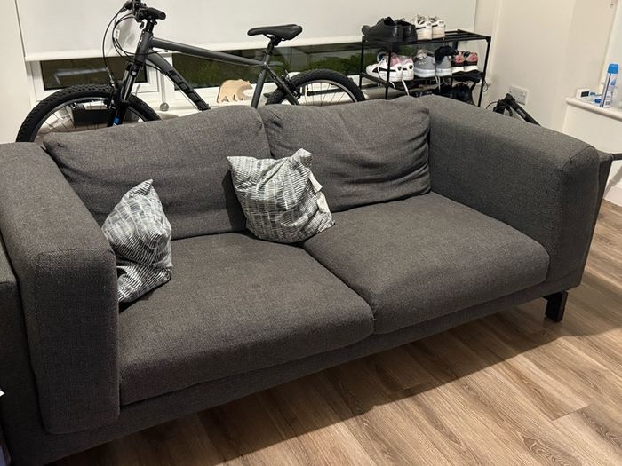 2 Sofas