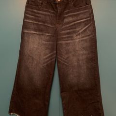 Hollister high rise culotte jeans. W30 L24