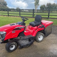 Ride-on lawnmower