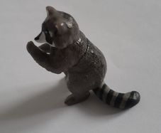 Kinder - Toy - Model - Racoon