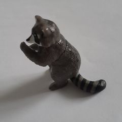 Kinder - Toy - Model - Racoon