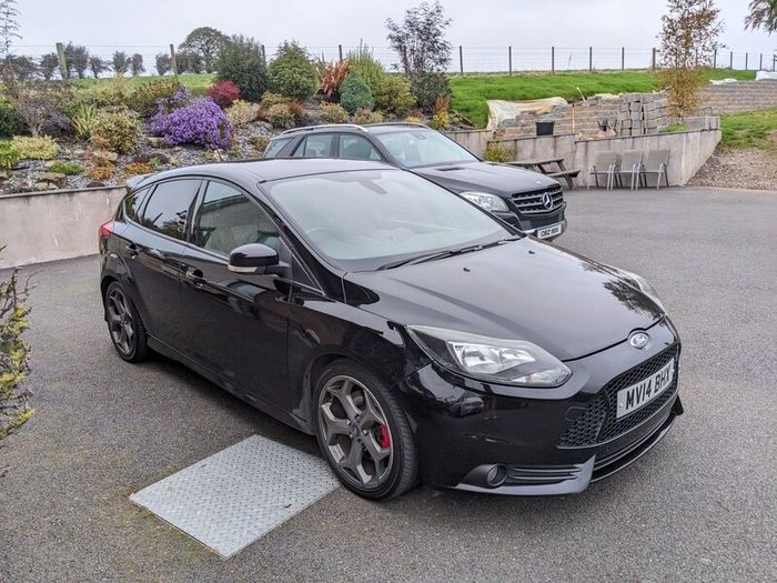 Ford Focus 2014 2.0 Turbo Petrol ST2 ST250
