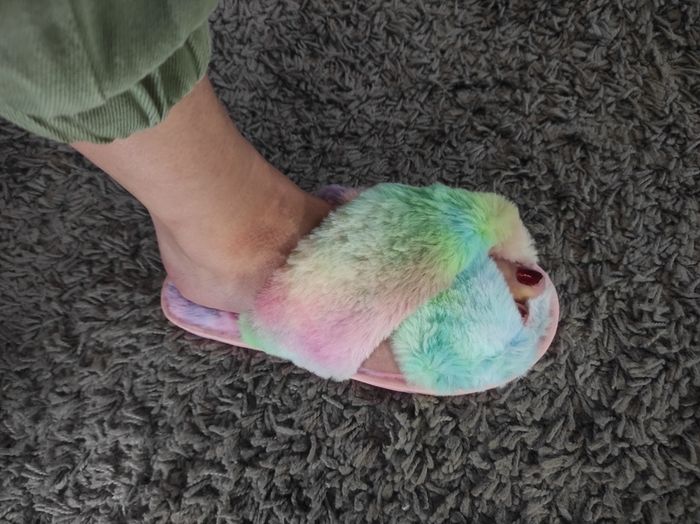 Crossover Slippers