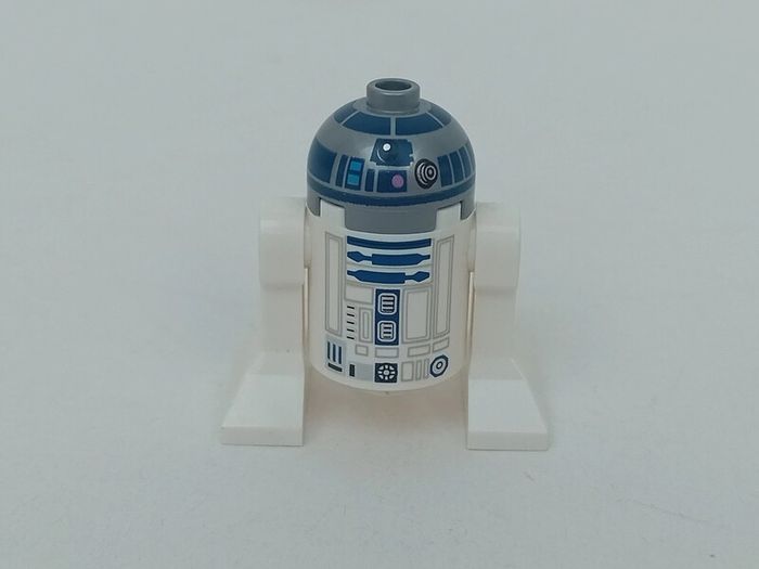 Lego Star Wars R2 D2 Minifigure