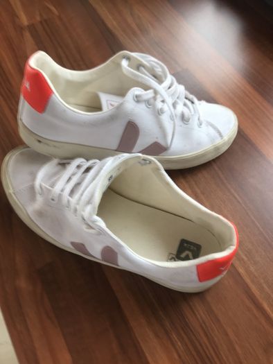 Veja womens