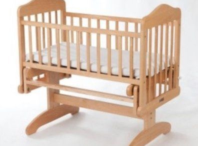 Swinging crib/cradle