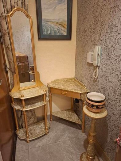 3 Units, Corner /Hall / Mirror Units