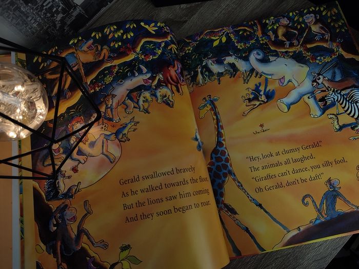 Giraffes Can't Dance ! 20th Anniversary Limited Edition ! Beautiful Hardcover ! 2018 ! by Orchard Books !