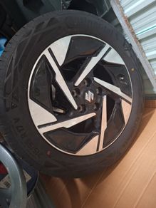 Alloy wheels