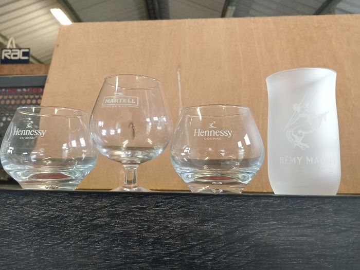 antiques whiskey glasses