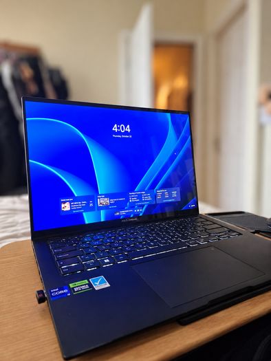 ASUS Zenbook Pro 14 OLED Intel Core i9 32GB DD