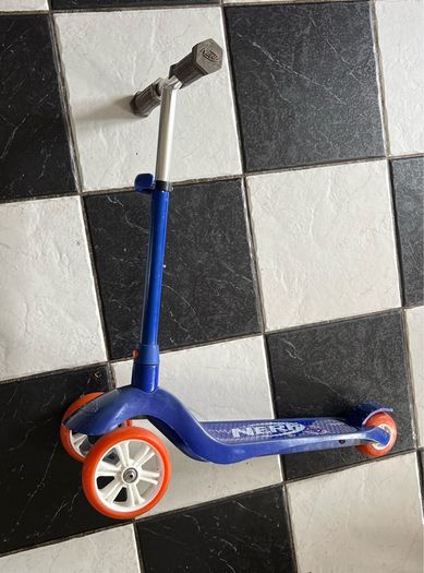 scooter for children and very strong and available