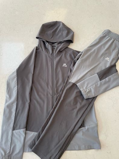 Montirex boys grey tracksuit