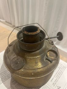 Valor oil lamp
