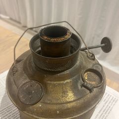 Valor oil lamp