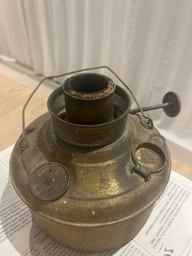 Valor oil lamp