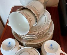 Budlet Fine Bone China Coffee Set