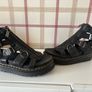 dr martin sandals Image 5